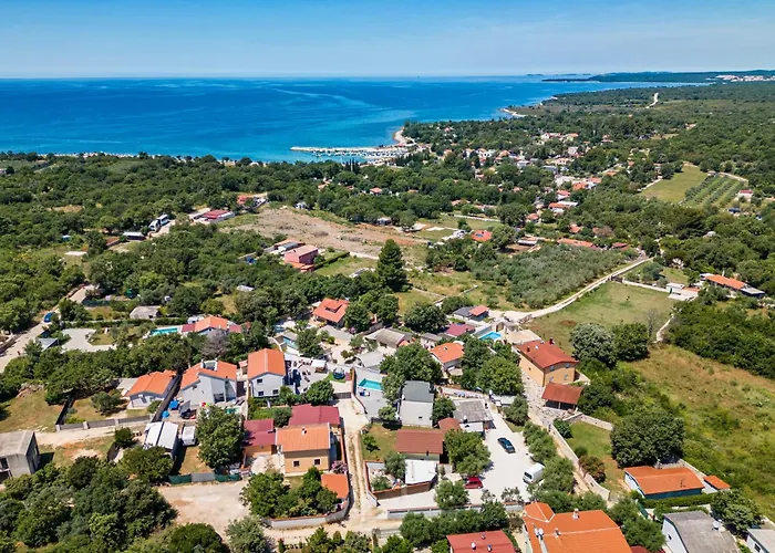 Rubis With Pool 펜션