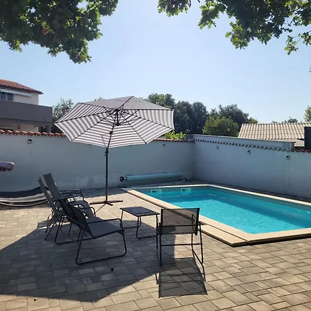 Casa vacanze Rubis With Pool